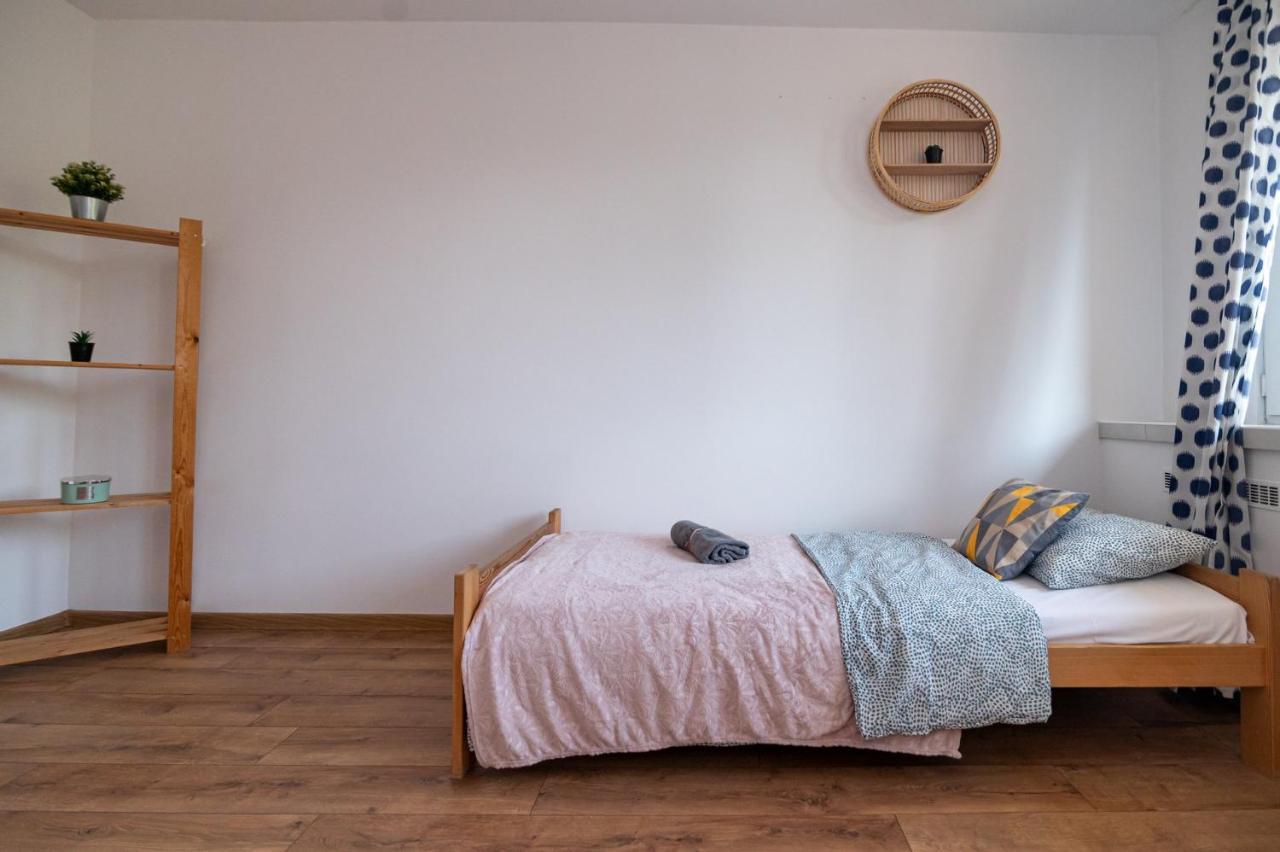 Regem Pokoje Nowogrodzka Varšava Exteriér fotografie