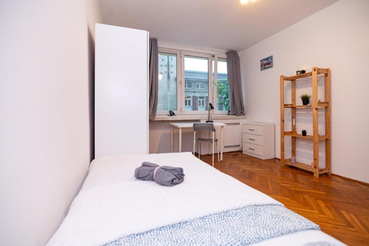 Regem Pokoje Nowogrodzka Varšava Exteriér fotografie