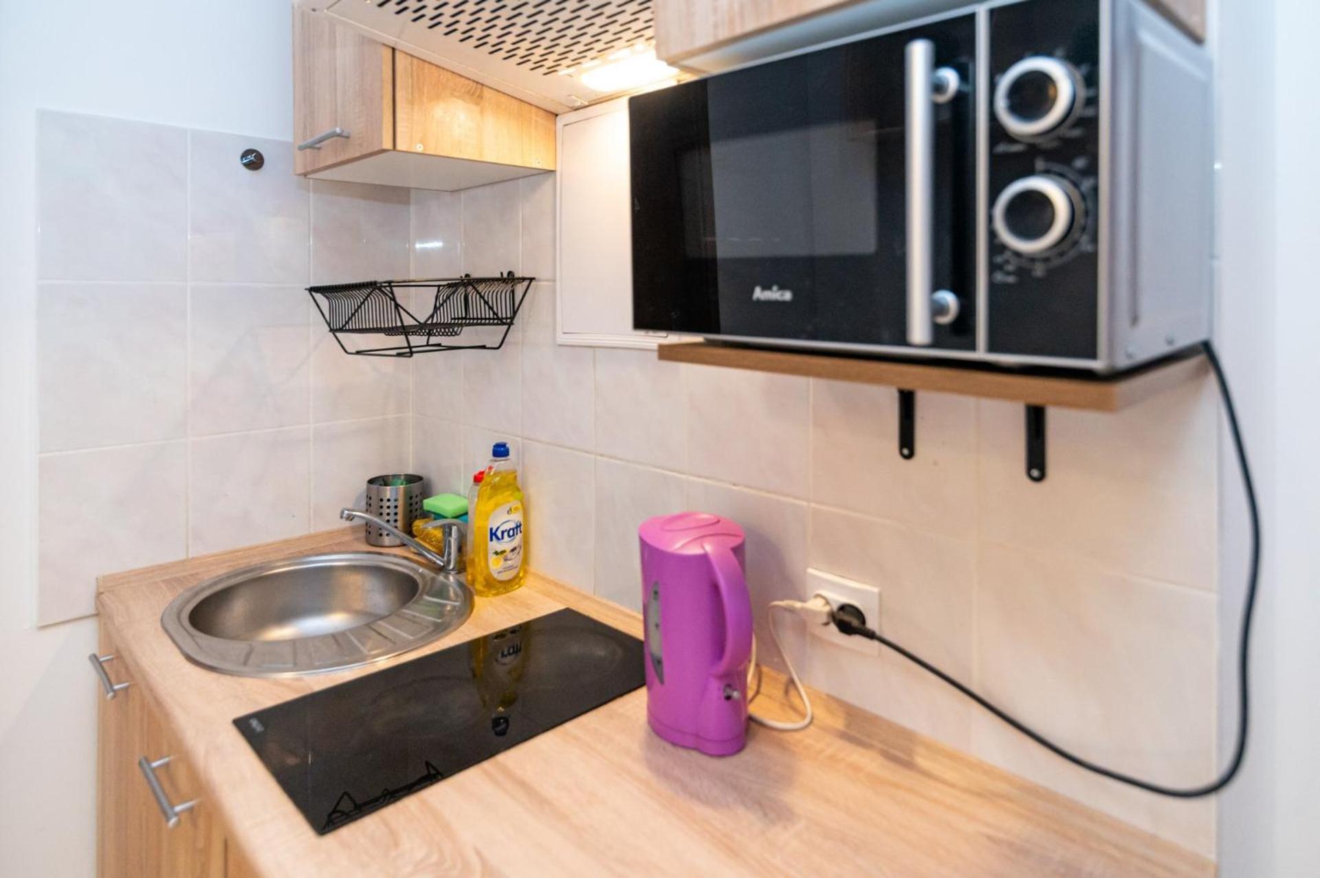Regem Pokoje Nowogrodzka Varšava Exteriér fotografie